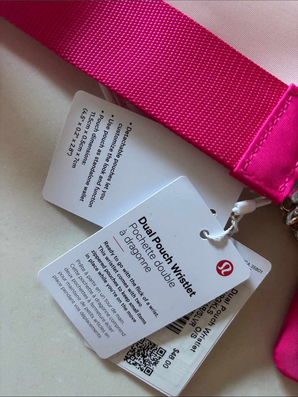 Lululemon Essentials Gift Set–Wristlet, Bottle, Bottle Bands + Tote $109 Value - Picture 7 of 9
